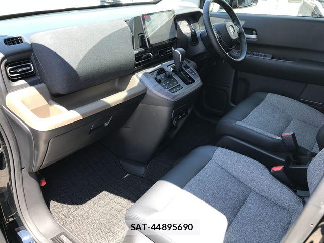 Honda FREED 2025-08 8354547-11