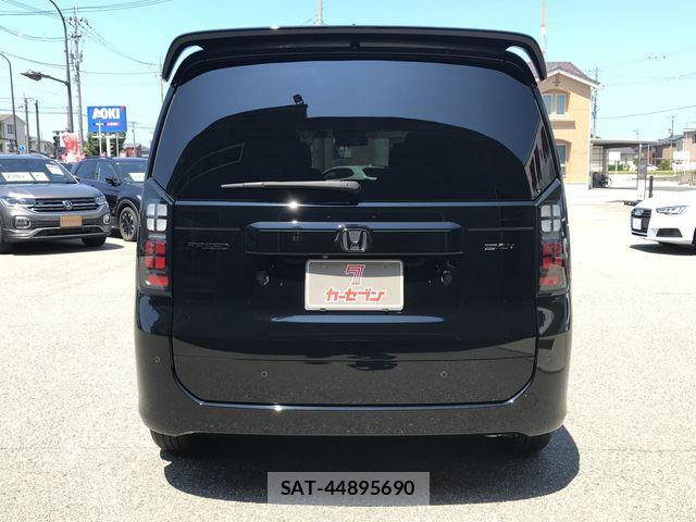 Honda FREED 2025-08 8354547-6