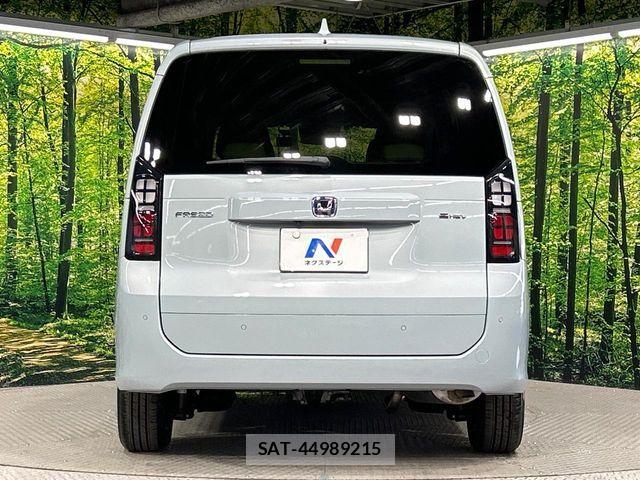 Honda FREED 2025-11 8438156-18
