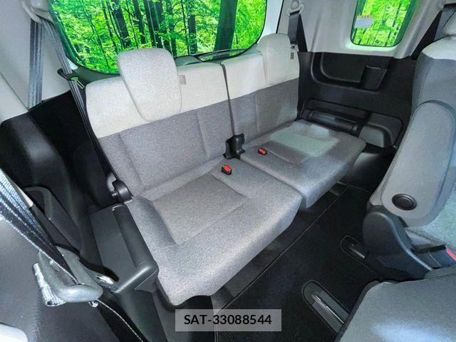 Honda FREED 2025-03 8457553-9