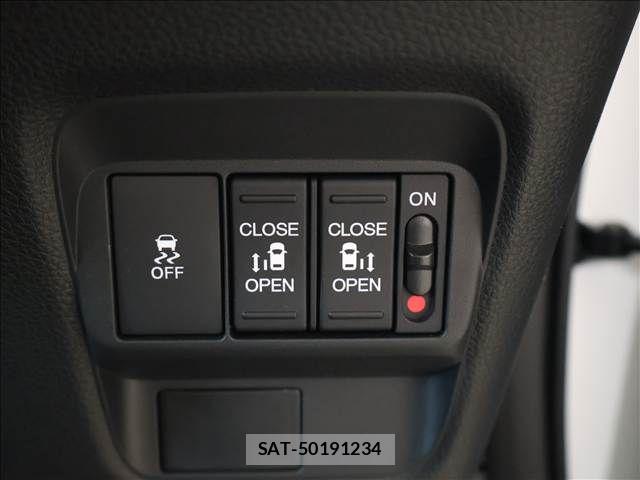 Honda FREED 2026-07 8561995-8
