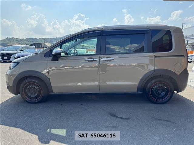 Honda FREED 2024-08 8742326-11