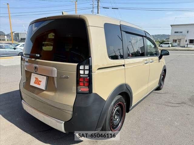 Honda FREED 2024-08 8742326-14
