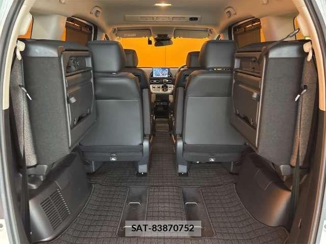 Honda FREED 2025-03 8742318-16