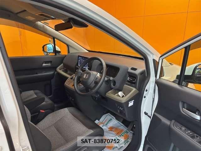 Honda FREED 2025-03 8742318-17