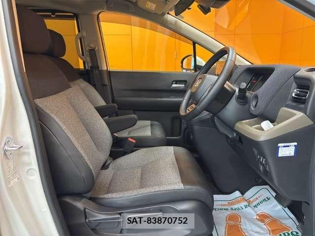 Honda FREED 2025-03 8742318-18