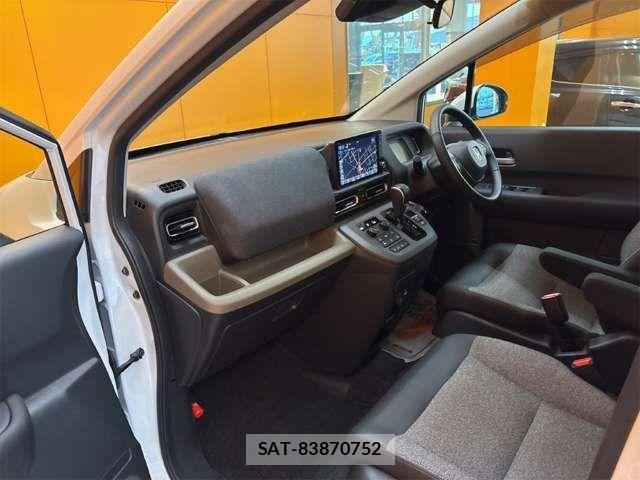 Honda FREED 2025-03 8742318-19