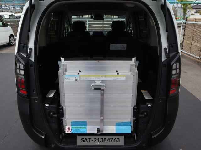 Honda FREED 2024-11 8780374-11