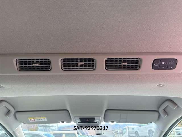 Honda FREED 2025-11 8780375-16