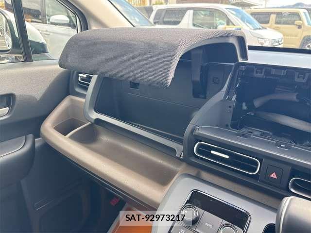 Honda FREED 2025-11 8780375-19