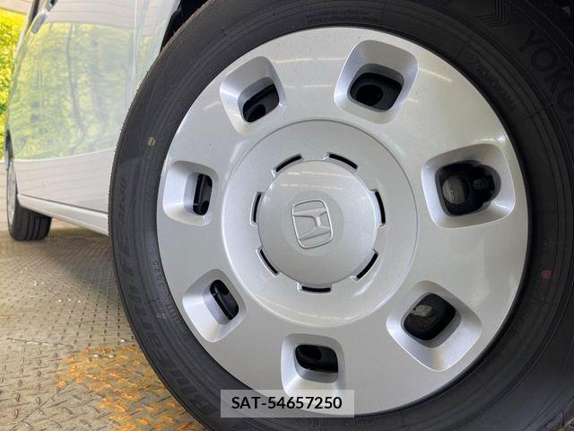 Honda FREED 2025-10 8780376-12