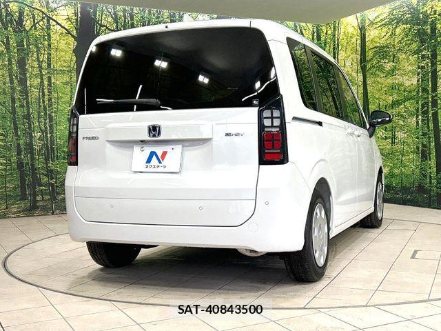 Honda FREED 2025-12 8796034-17