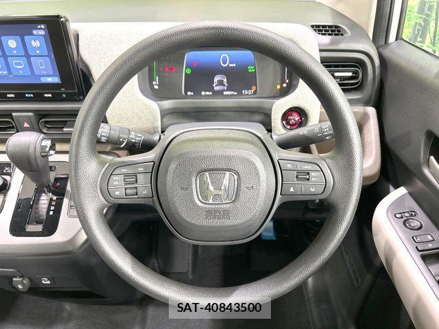 Honda FREED 2025-12 8796034-7