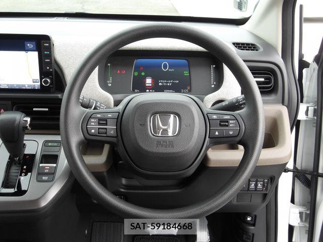 Honda FREED 2024-09 8871063-12