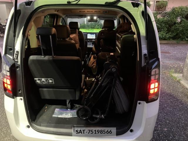 Honda FREED 2026-02 8879875-12