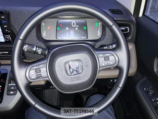 Honda FREED 2026-02 8879875-17