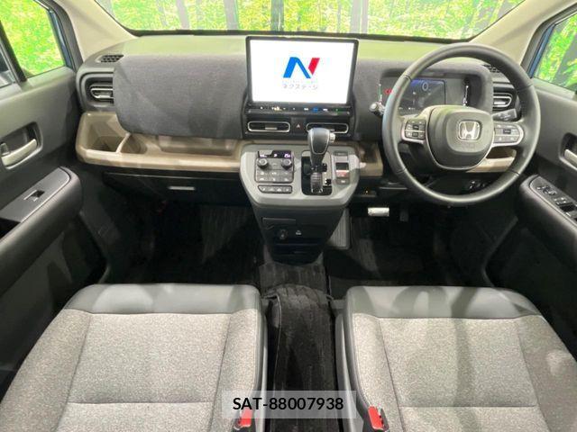 Honda FREED 2025-10 8883643-1