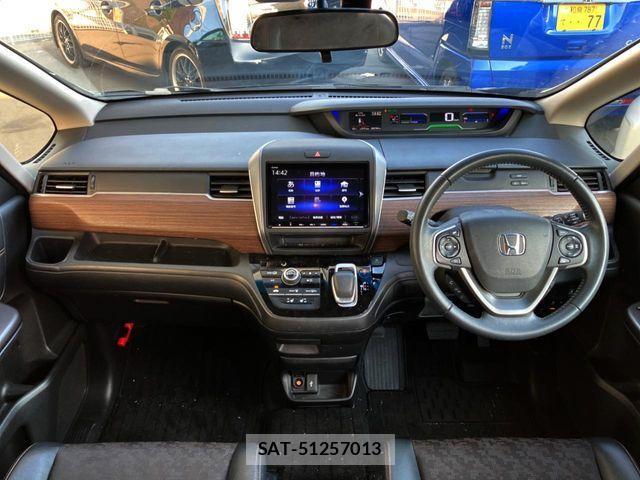 Honda FREED HYBRID 2021-03 2029662-1