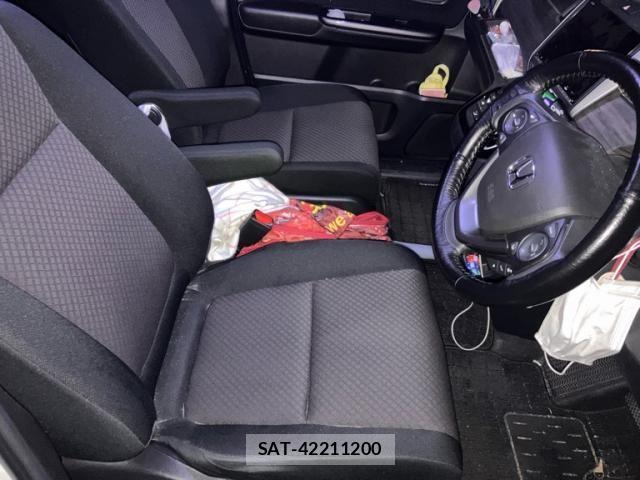 Honda FREED HYBRID 2023-12 2079714-11