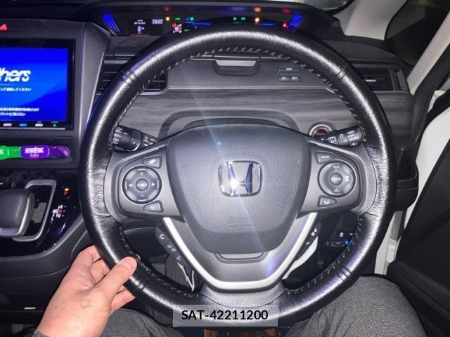 Honda FREED HYBRID 2023-12 2079714-14