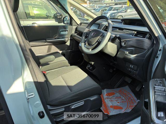 Honda FREED HYBRID 2023-07 2348997-4