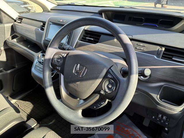 Honda FREED HYBRID 2023-07 2348997-8
