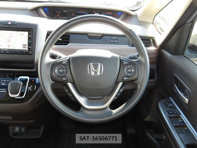 Honda FREED HYBRID 2019-12 2961116-12