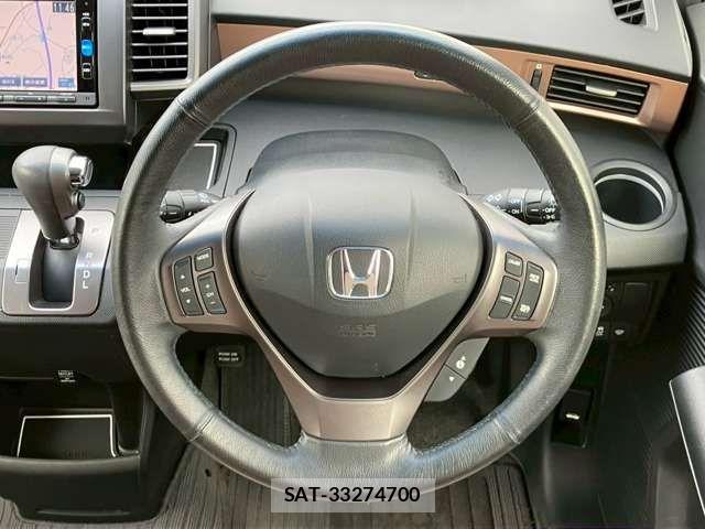 Honda FREED HYBRID 2015-10 3768910-11