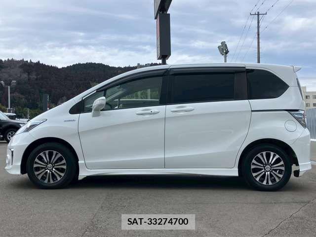 Honda FREED HYBRID 2015-10 3768910-15