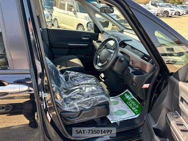 Honda FREED HYBRID 2023-02 4240981-15