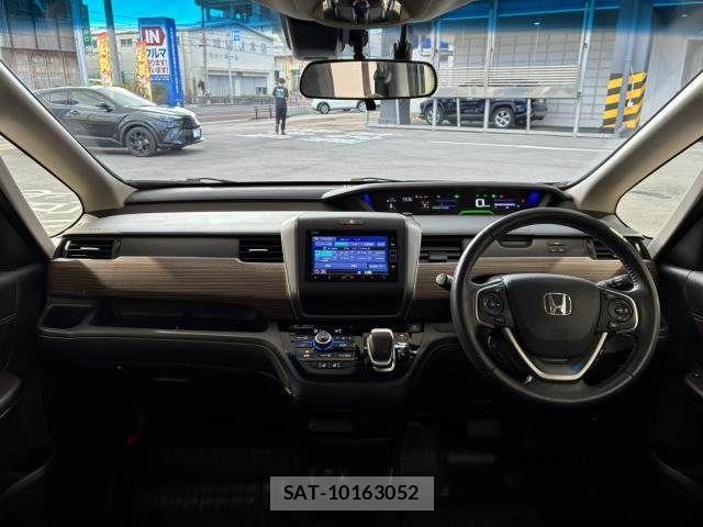 Honda FREED HYBRID 2020-11 4420805-2