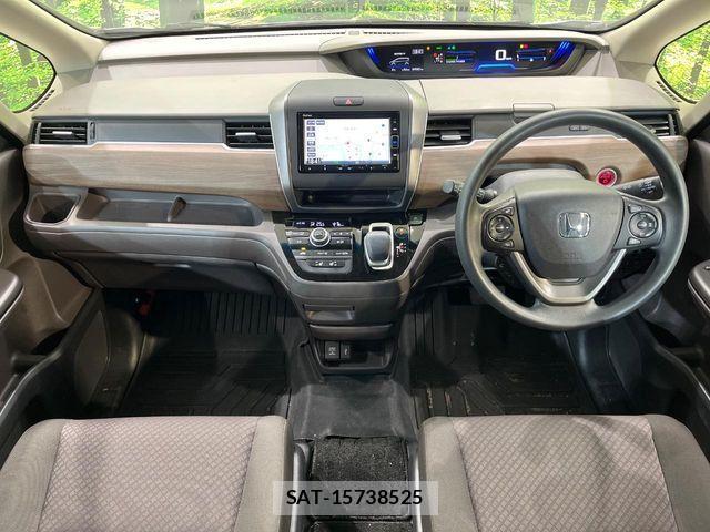 Honda FREED HYBRID 2021-10 4592706-1