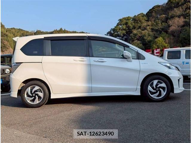 Honda FREED HYBRID 2016-07 4943453-8