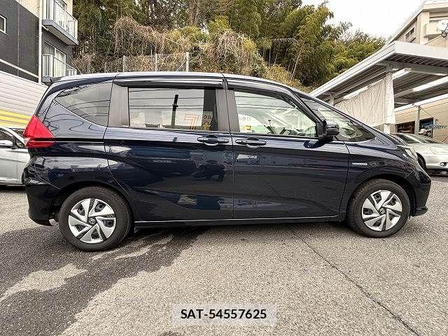Honda FREED HYBRID 2022-04 5868207-15