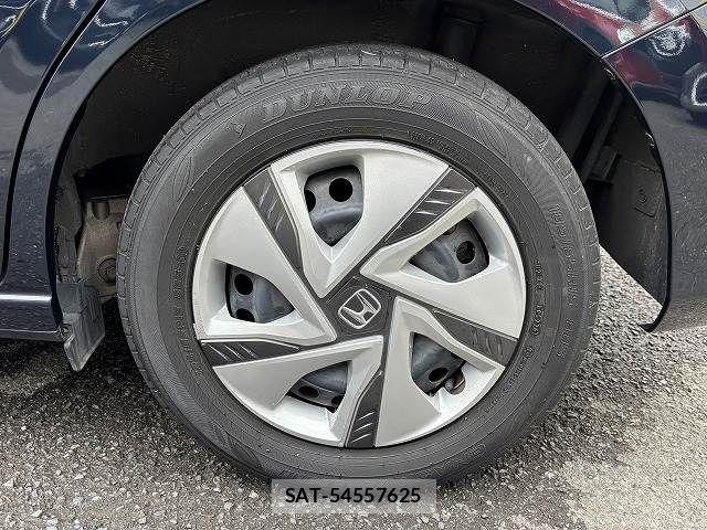 Honda FREED HYBRID 2022-04 5868207-23