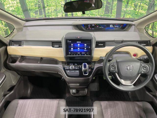 Honda FREED HYBRID 2018-02 5868222-1