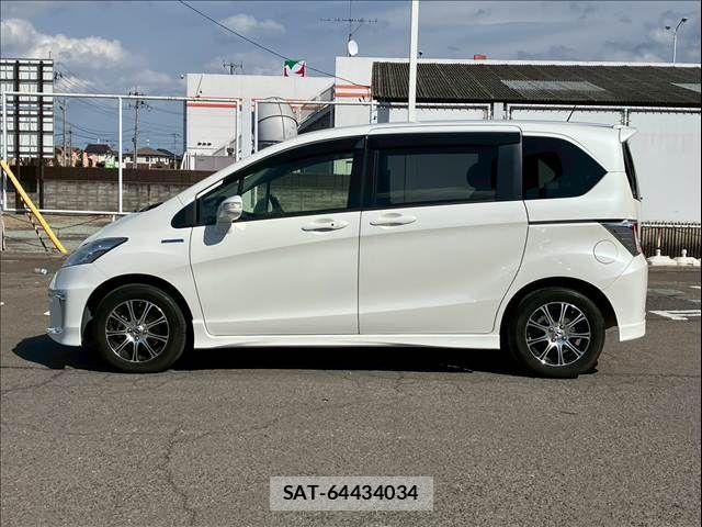 Honda FREED HYBRID 2015-03 5868213-17