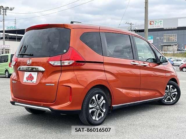 Honda FREED HYBRID 2021-08 6214936-2