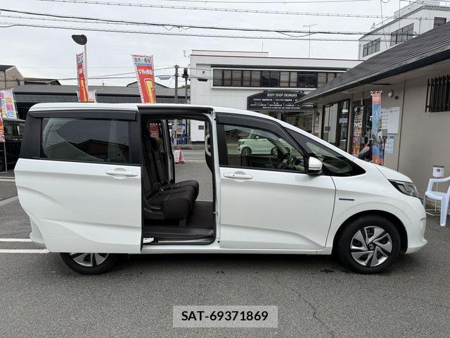 Honda FREED HYBRID 2017-06 6498014-8