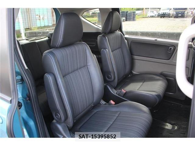 Honda FREED HYBRID 2018-02 6641616-23