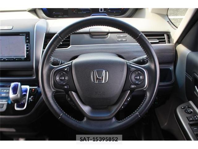 Honda FREED HYBRID 2018-02 6641616-26
