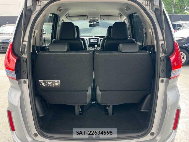 Honda FREED HYBRID 2019-12 6676043-18