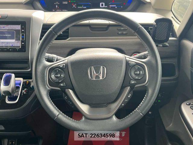 Honda FREED HYBRID 2019-12 6676043-3