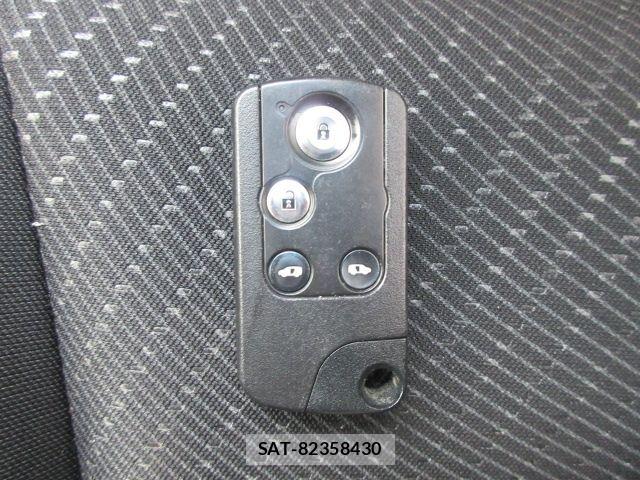 Honda FREED HYBRID 2015-11 6716194-23