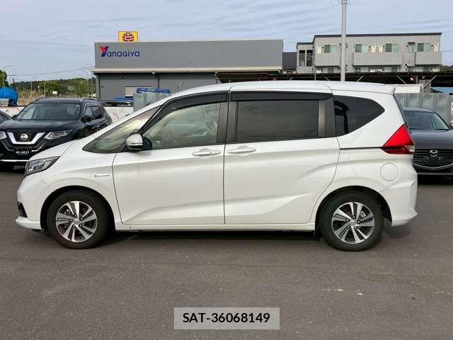 Honda FREED HYBRID 2021-09 6905636-14
