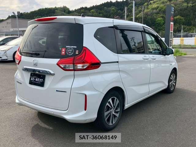 Honda FREED HYBRID 2021-09 6905636-18