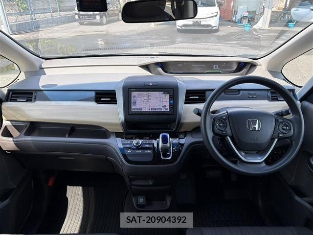 Honda FREED HYBRID 2017-04 6905649-13