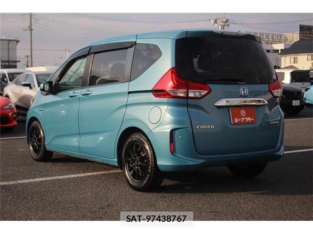 Honda FREED HYBRID 2017-01 6905660-11