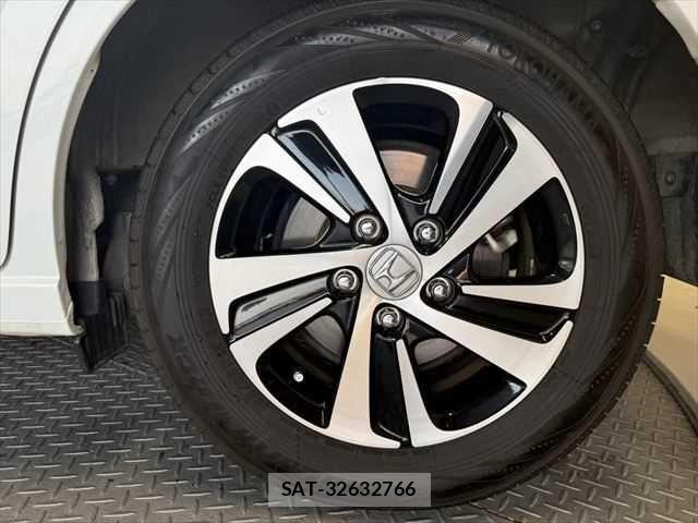 Honda FREED HYBRID 2018-03 6905661-13