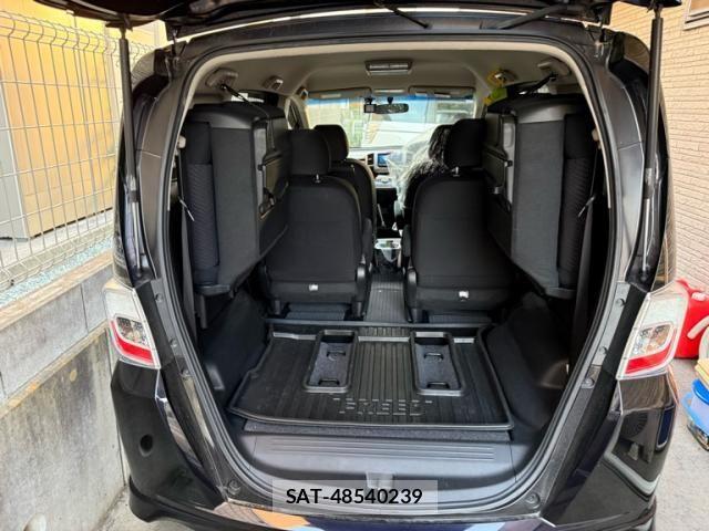 Honda FREED HYBRID 2011-12 6993788-13